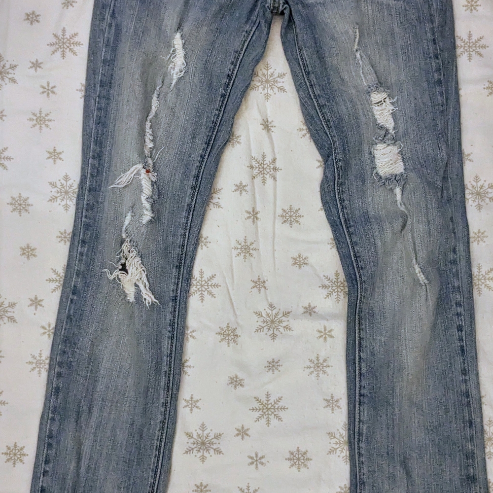 Distressed Gray Women's Jeans
